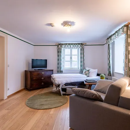 Schlossgaststätte Hohenberg Apartment